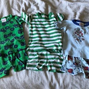 Set of 3 Hanna andersson pajamas